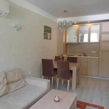 Harmony 11 Grand Hotel apartamentowy *