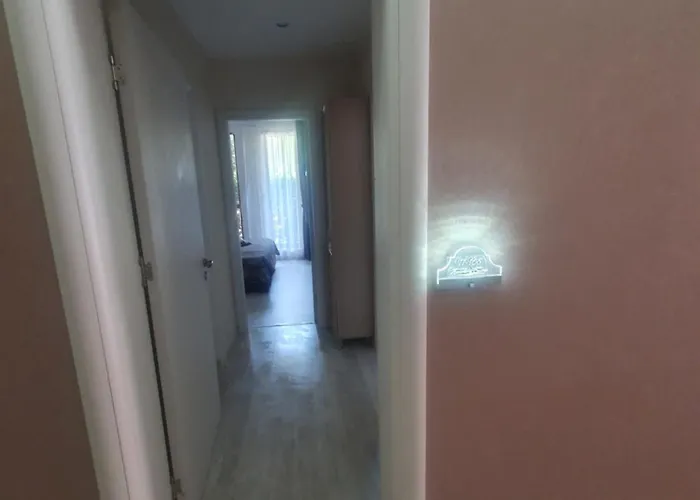 Harmony 11 Grand Hotel apartamentowy *